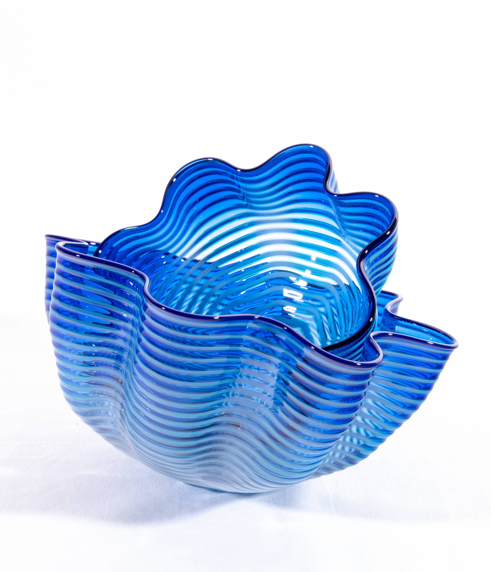 blue ribbed bowls nessled